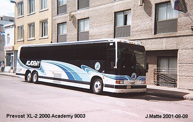 BUS/AUTOBUS: Prevost XL-2 2000 Academy