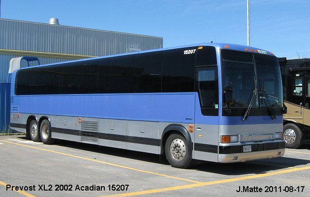 BUS/AUTOBUS: Prevost XL2 2002 Acadian