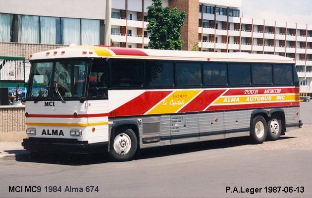 BUS/AUTOBUS: MCI MC 9 1984 Alma