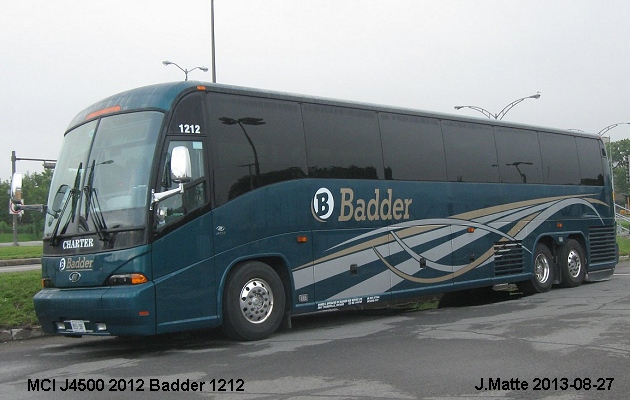 BUS/AUTOBUS: MCI J4500 2012 Badder