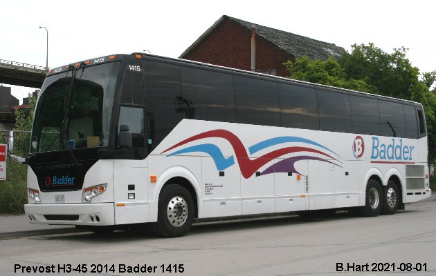 BUS/AUTOBUS: MCI J4500 2014 Badder
