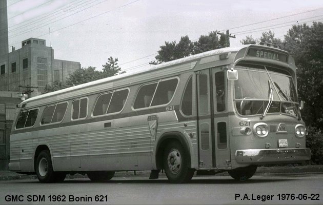 BUS/AUTOBUS: GMC SDM 1962 Bonin