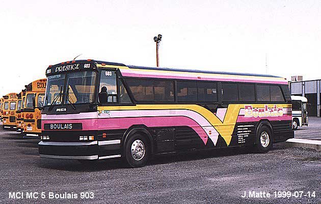BUS/AUTOBUS: MCI MC 5 C 1976 Boulais