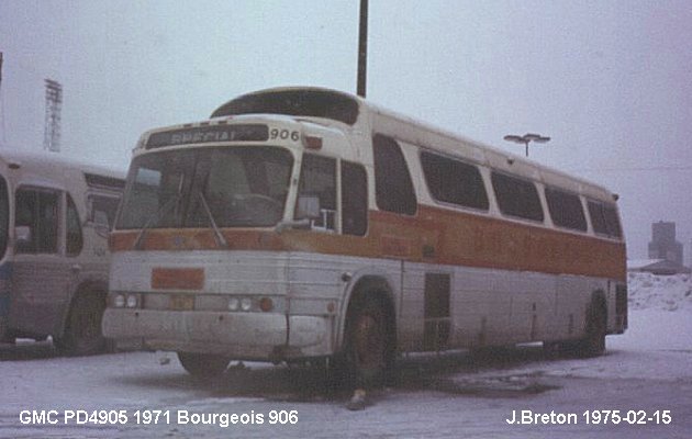 BUS/AUTOBUS: GMC PD 4905 1971 Bourgeois