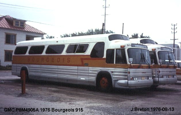 BUS/AUTOBUS: GMC P8M4905A 1976 Bourgeois
