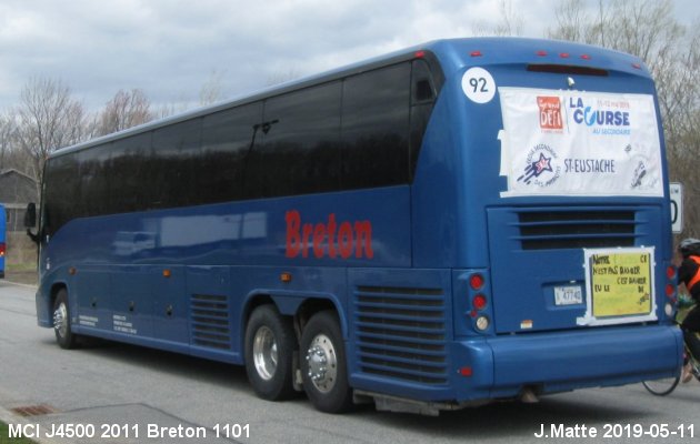BUS/AUTOBUS: MCI J4500 2011 Breton