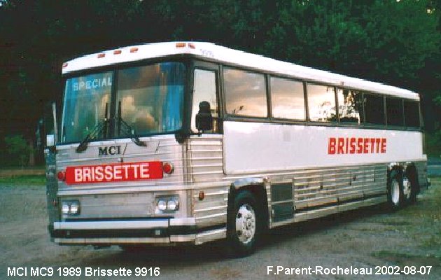 BUS/AUTOBUS: MCI MC 9 1989 Brissette