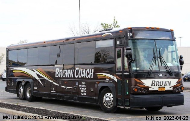 BUS/AUTOBUS: MCI D4500C 2014 Brown Coach