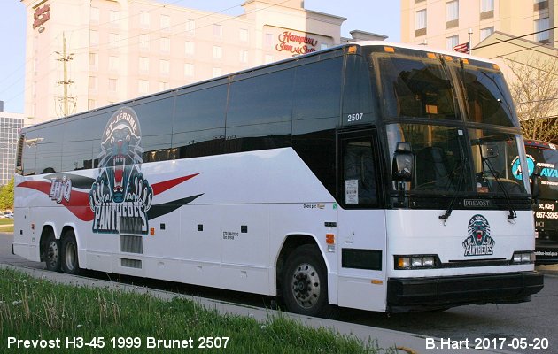BUS/AUTOBUS: Prevost H3-45 1999 Brunet