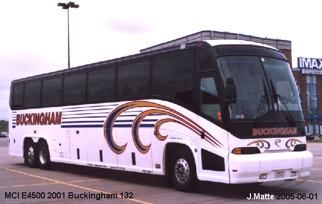 BUS/AUTOBUS: MCI E Type 2002 Buckingham