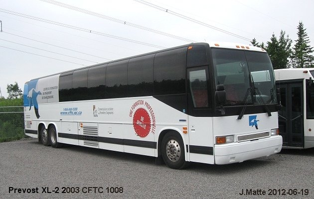 BUS/AUTOBUS: Prevost XL-2 2003 CFTC