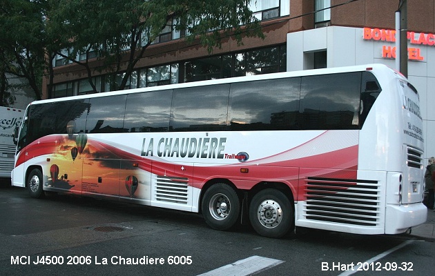 BUS/AUTOBUS: MCI J4500 2006 Chaudiere