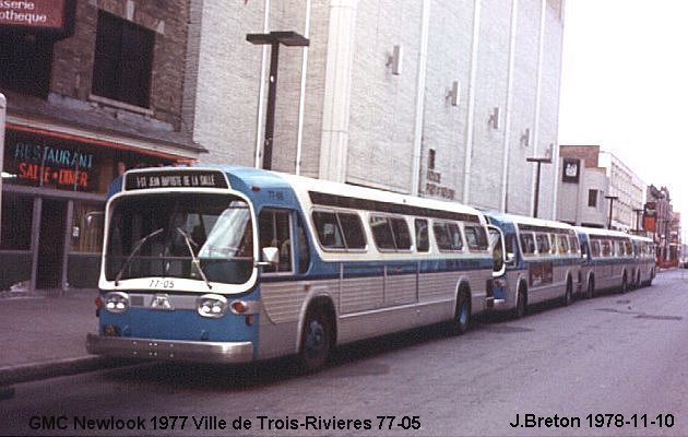 BUS/AUTOBUS: GMC Newlook 1977 Trois-Rivieres