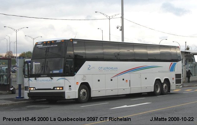 BUS/AUTOBUS: Prevost H3-45 2000 La Quebecoise