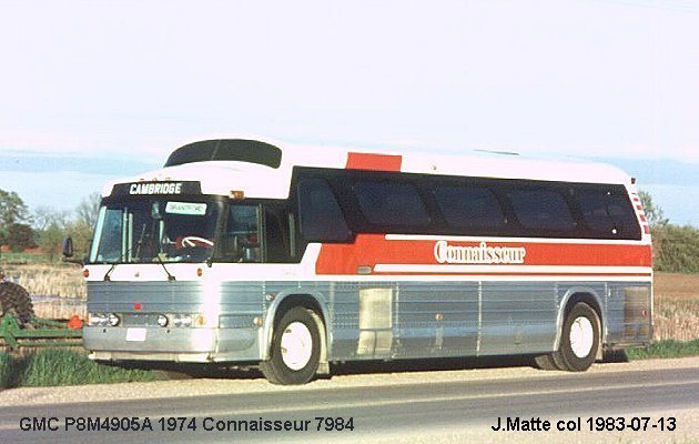 BUS/AUTOBUS: GMC P8M4108A 1974 Connaisseur