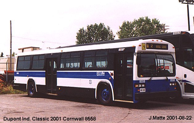 BUS/AUTOBUS: Dupont Industries Classic 2001 Cornwall Transit