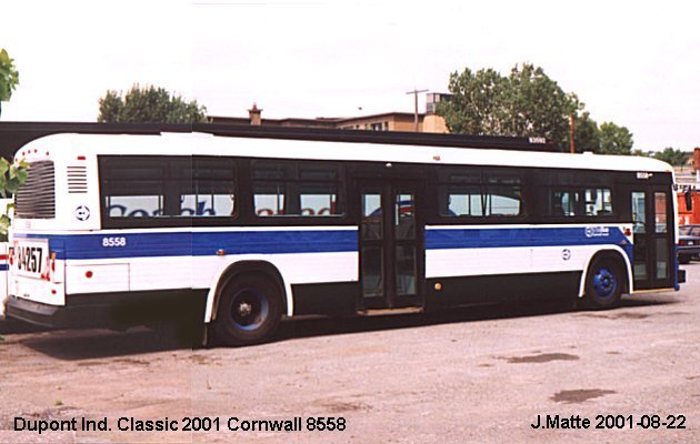 BUS/AUTOBUS: Dupont Industries Classic 2001 Cornwall Transit