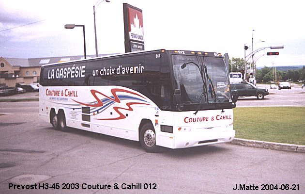 BUS/AUTOBUS: Prevost H3-45 2003 Couture&Cahill