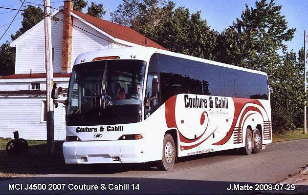 BUS/AUTOBUS: MCI J4500 2007 Couture & Cahill