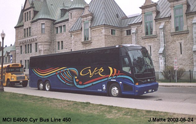 BUS/AUTOBUS: MCI E4500 2001 Cyr Bus Line