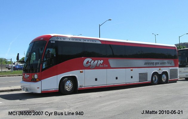 BUS/AUTOBUS: MCI J4500 2007 Cyr