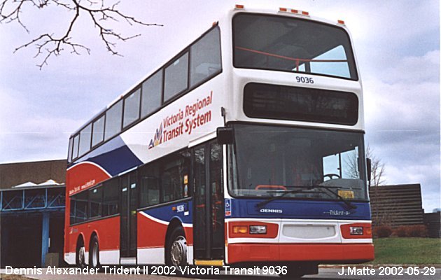 BUS/AUTOBUS: Dennis Trident II 2002 Victoria Transit