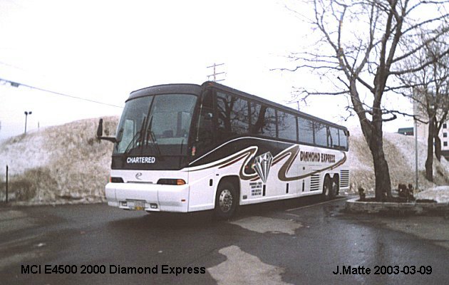 BUS/AUTOBUS: MCI E4500 2000 Diamond Express
