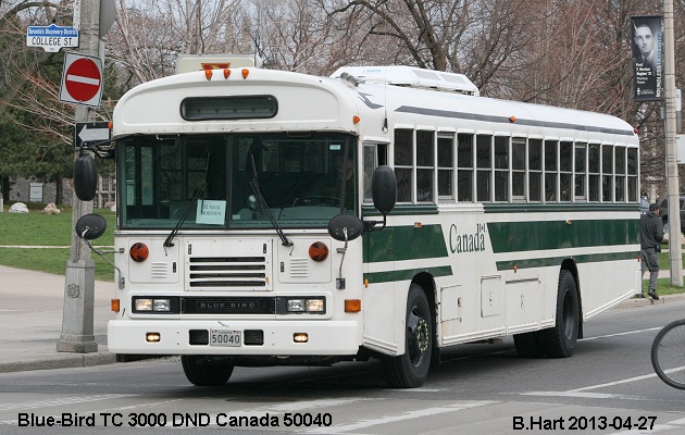 BUS/AUTOBUS: Blue Bird TC3000 2004 DND Canada