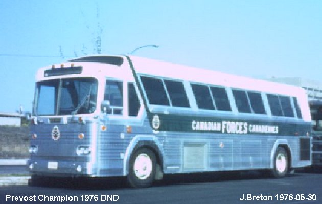 BUS/AUTOBUS: Prevost Champion 1976 DND Canada