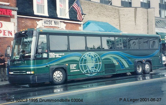 BUS/AUTOBUS: MCI 102DL3 1995 Drummondville