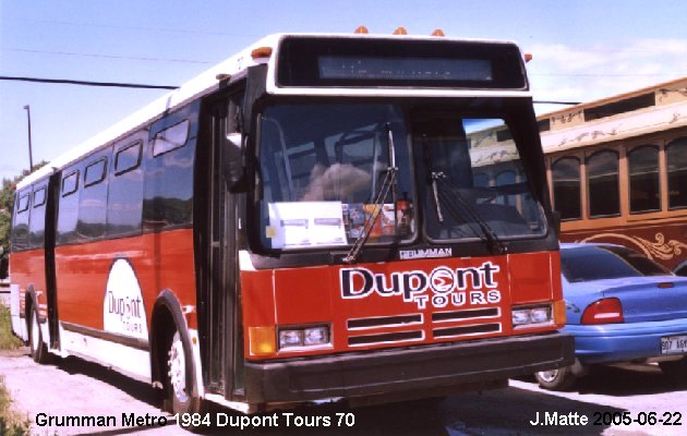 BUS/AUTOBUS: Grumman Metro 1984 Dupont (1999)