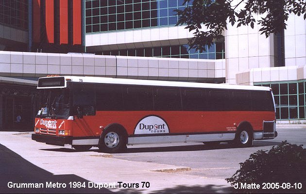 BUS/AUTOBUS: Grumman Metro 1984 Dupont (1999)