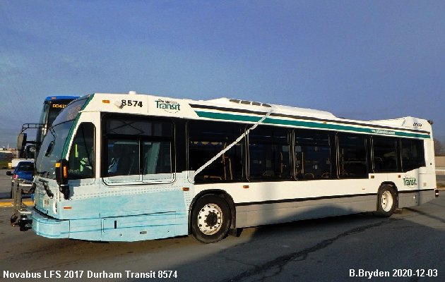 BUS/AUTOBUS: Novabus LFS 2017 Durham Transit