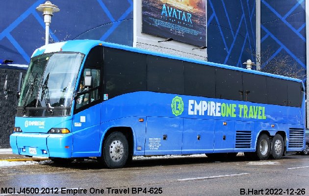 BUS/AUTOBUS: MCI J4500 2012 Empire One Travel