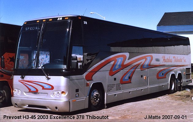 BUS/AUTOBUS: Prevost H3-45 2003 Excellence