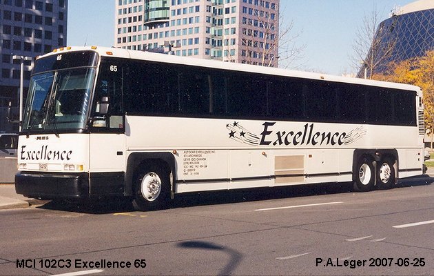 BUS/AUTOBUS: MCI 102C3 1995 Excellence