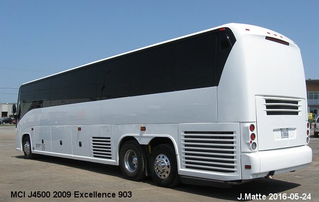 BUS/AUTOBUS: MCI J4500 2009 Excellence