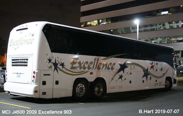 BUS/AUTOBUS: MCI J4500 2009 Excellence