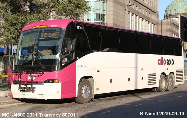 BUS/AUTOBUS: MCI J4500 2011 Transdev