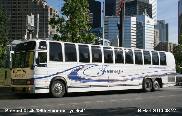 BUS/AUTOBUS: Prevost XL 45 1995 Fleurs de Lys