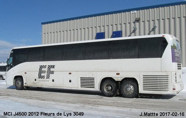 BUS/AUTOBUS: MCI J4500 2012 Fleurs de Lys