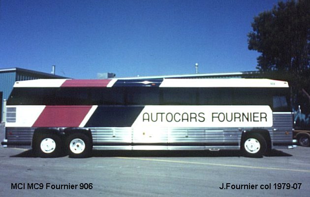BUS/AUTOBUS: MCI MC 9 1979 Fournier