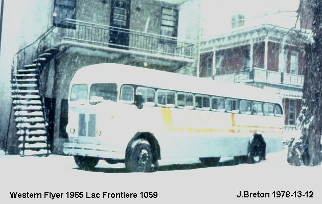 BUS/AUTOBUS: Western Flyer Coach 1959 Lac Frontiere Autobus
