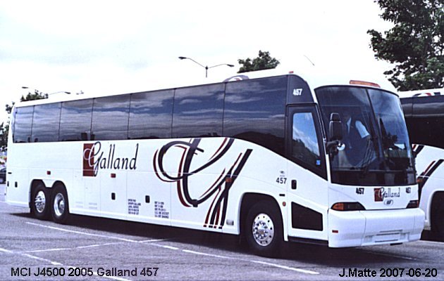 BUS/AUTOBUS: MCI J4500 2005 Galland