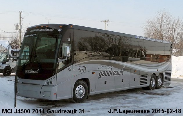 BUS/AUTOBUS: MCI J4500 2014 Gaudreault