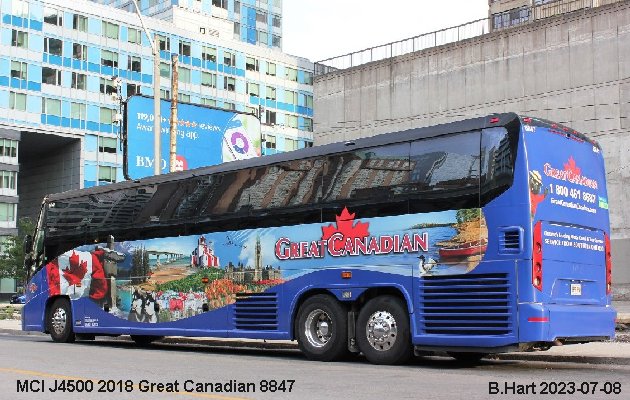 BUS/AUTOBUS: MCI J4500 2018 Great Canadian