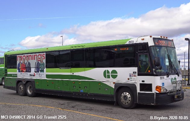 BUS/AUTOBUS: MCI D4500CT 2014 GO Transit