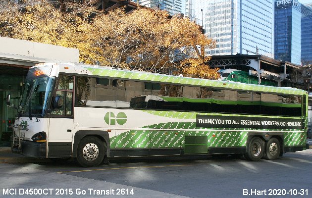 BUS/AUTOBUS: MCI D4500CT 2015 GO Transit