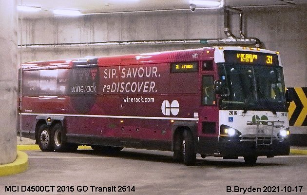 BUS/AUTOBUS: MCI D4500CT 2015 Go Transit