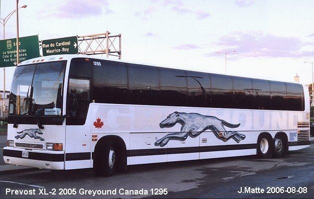 BUS/AUTOBUS: Prevost XL-2 2005 Greyhound (Canada)